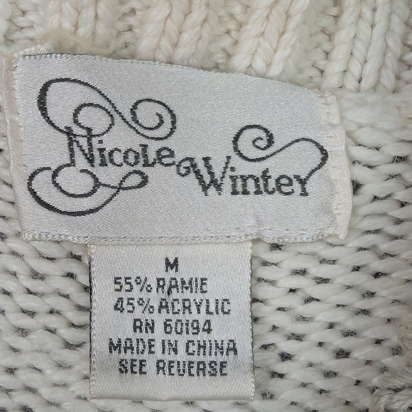 Nicole Winter Medium Vintage Sweater Floral Needlep-looking Designs - Picture 10 of 13